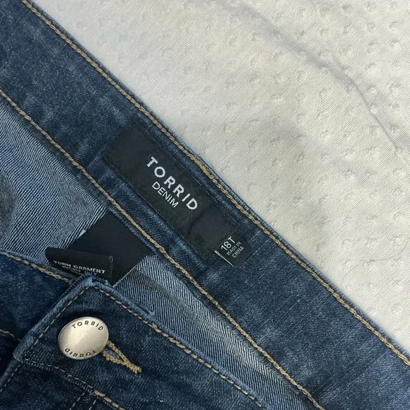 Torrid Dark Blue Skinny Jeans 18T 18 Tall - Picture 5 of 8